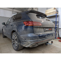 Фаркоп MOTODOR на Volkswagen Touareg 2018–  Арт. 92707 (Оцинкованный шар)