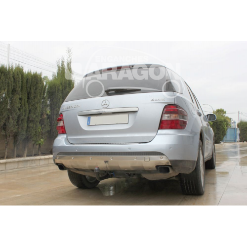 Фаркоп ARAGON на MERCEDES M-class 2005–2011  Арт. E4117CA 