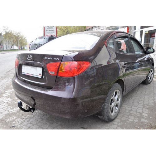 Фаркоп BOSAL (ORIS) на HYUNDAI Elantra 2007–2012 Арт. 4242-A (IV седан)
